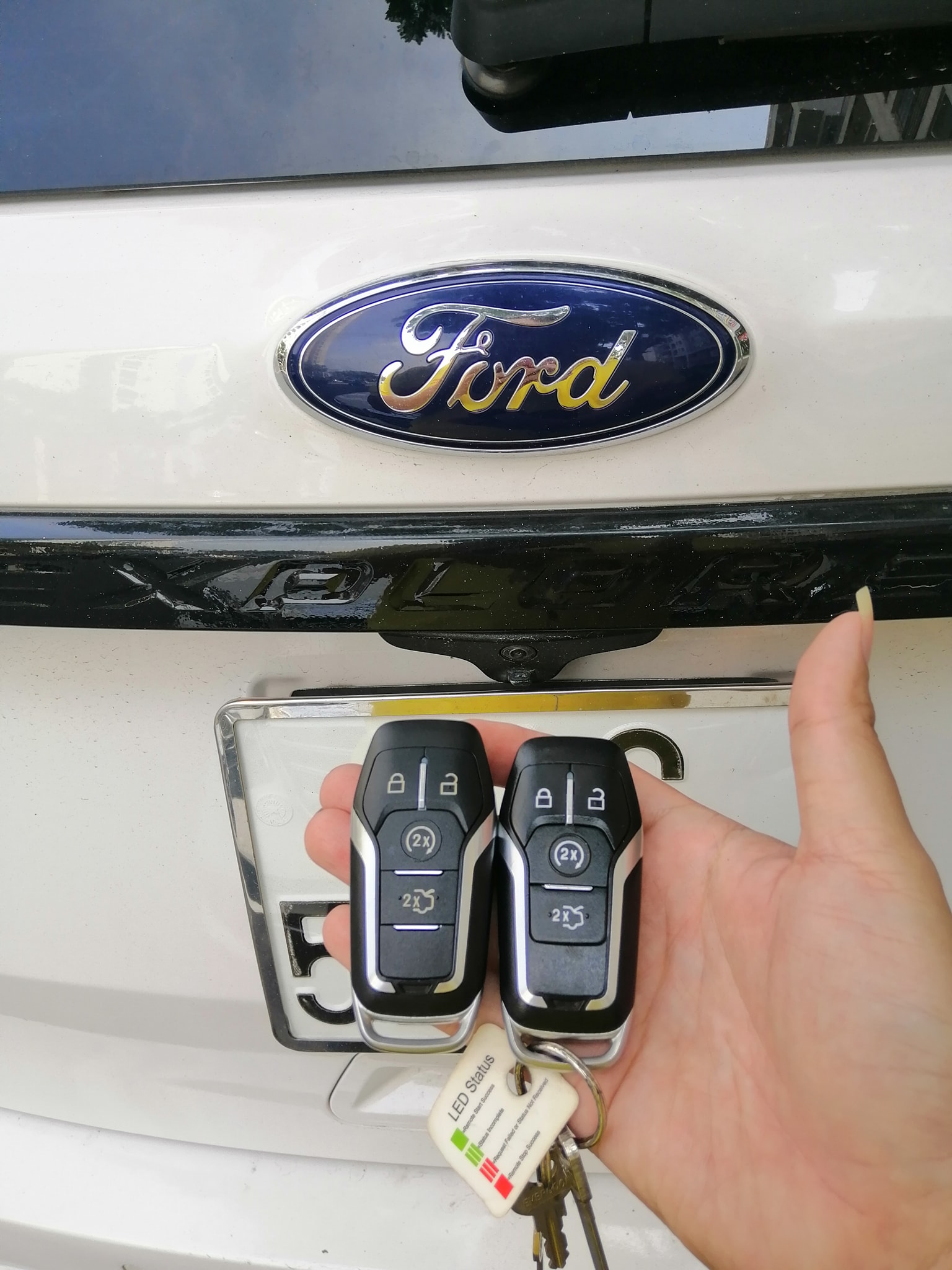 Chìa Khóa Thông Minh Ford Explorer