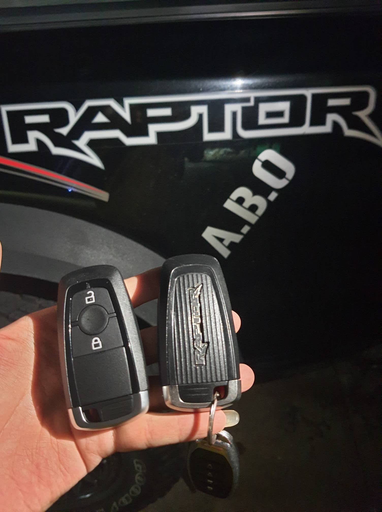 Chìa Khóa Thông Minh Ford Ranger Raptor