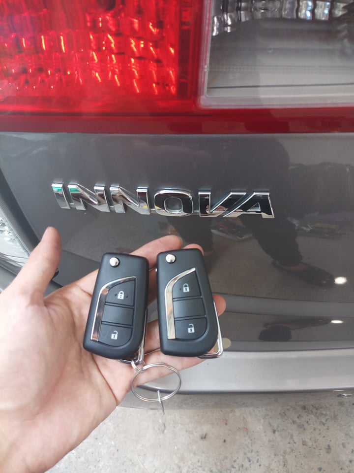 Chìa Khóa Remote Điều khiển Toyota Innova 2016-2018