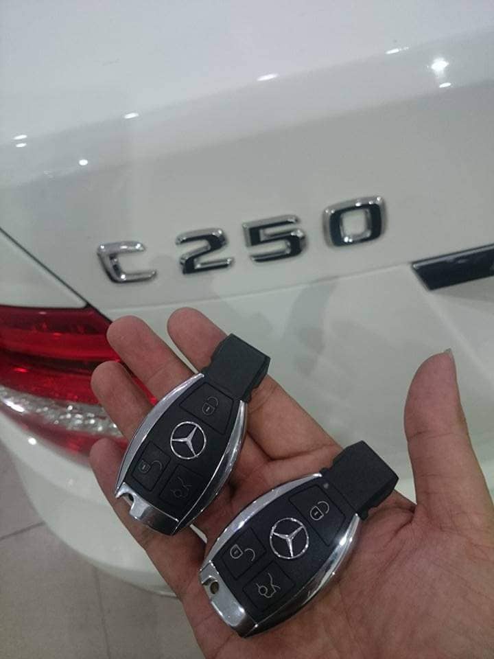 Chìa Khóa Remote Điều khiển Mercedes C250