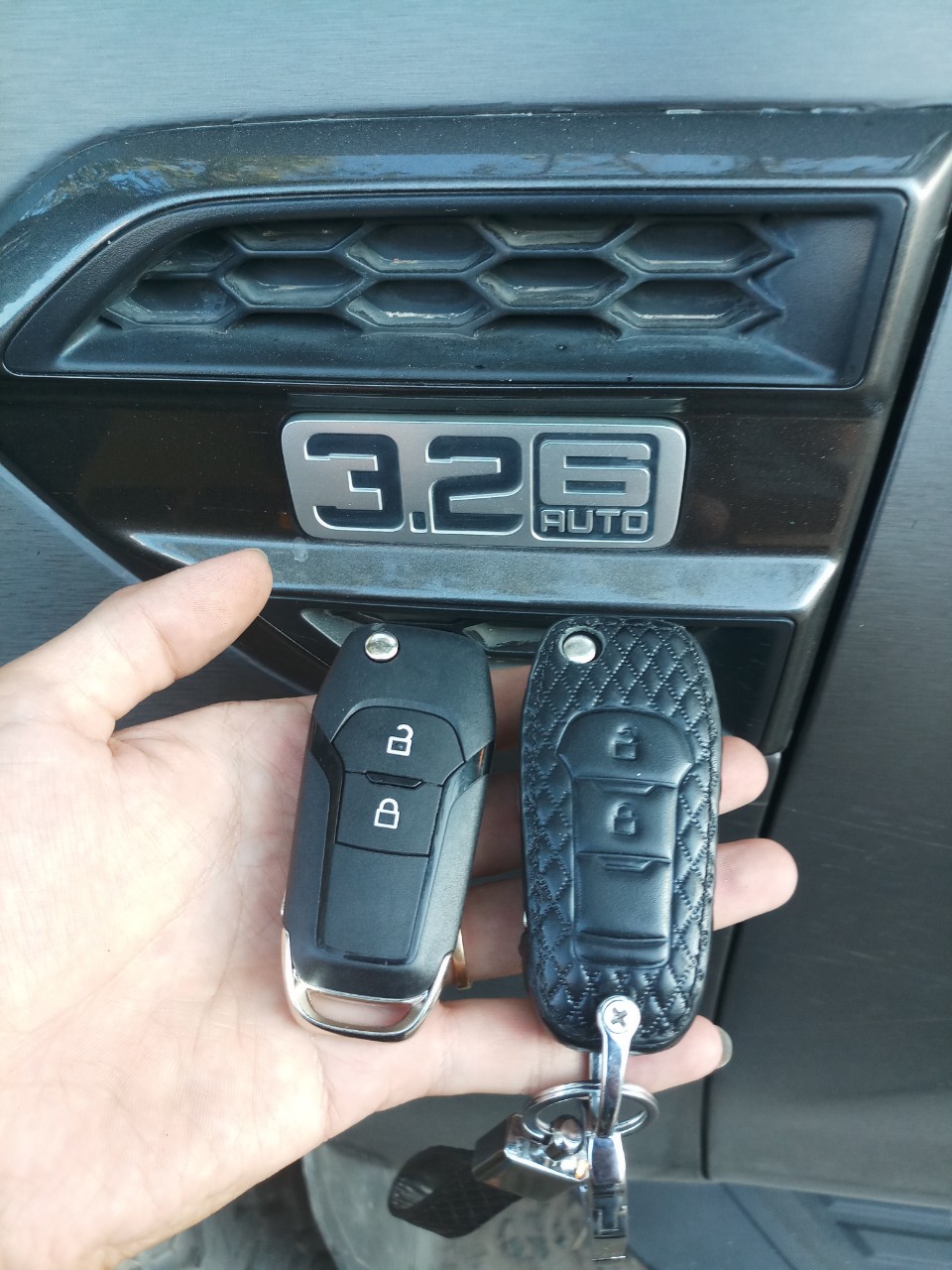 Chìa khóa Điểu Khiển Ford Range 3.2 